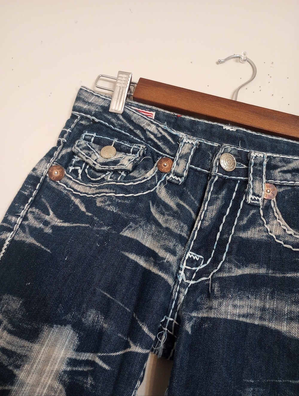 True Religion Women's Acid Washed Skinny Jeans - Picture 3 of 6